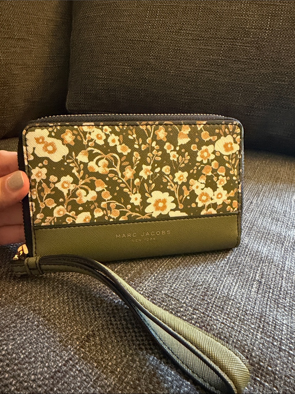 Marc Jacobs Olive Floral Zip Wristlet Card Holder